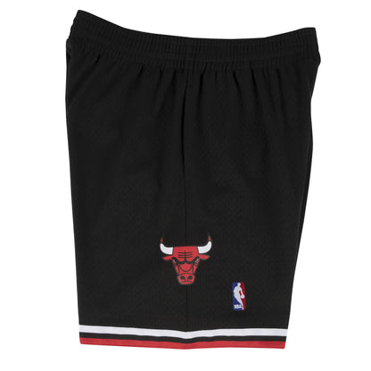 Chicago Bulls Mitchell and Ness Swingman Shorts - (1997-98)